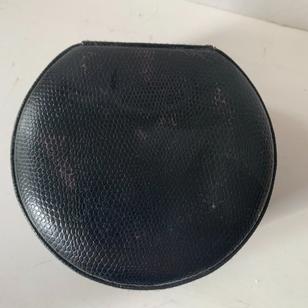 WOLF GENUINE LEATHER BLACK ZIPPED ROUND TRAVEL JEWELRY BOX CASE 2.5" BY 4.75" - Picture 8 of 10